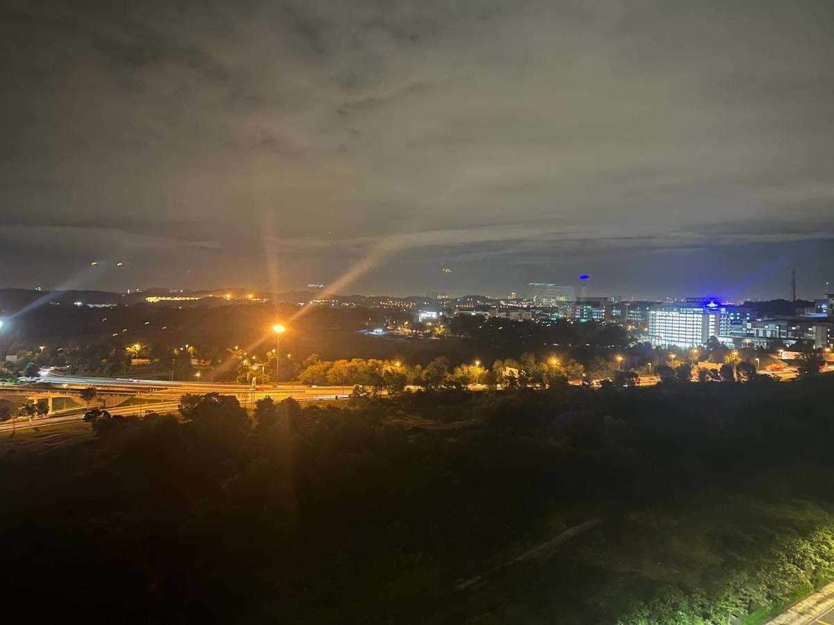 Mucihome Clio 3R2B, Putrajaya Condo Near To Ioi City Mall, Alamanda, Hospital Serdang, Wetland Studio Kru Dll- Non Smoking Home For Malaysian Only Екстериор снимка